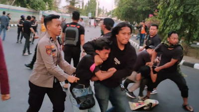 Demo Hari Sumpah Pemuda Diwarnai Kericuhan di Makassar