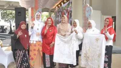 Pj Ketua Dekranasda Sumut Dessy Hassanudin Hadiri Acara Puncak Peringatan Hari Batik Nasional (HBN) ke-14 Tahun 2023