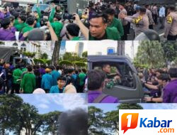 Mahasiswa UNIMED Demo di Depan Lapangan Merdeka Medan Ricuh, Massa Paksa Truk TNI Putar Balik