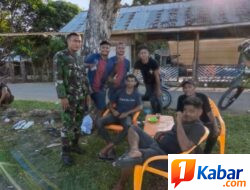 Babinsa Koramil 11/Bandar Baru Perkuat Kedekatan dengan Warga melalui Komsos di Desa Lancang