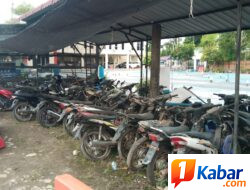 Tanpa Kepastian Hukum, Puluhan Ranmor Membusuk di Parkiran Satlantas Polres Sergai.