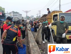 BUKAN SEKADAR SEREMONI! Sambut HUT ke-81 Brimob, Brimob Aceh Bersama TNI dan Pemko Bersihkan Pasar Subulussalam