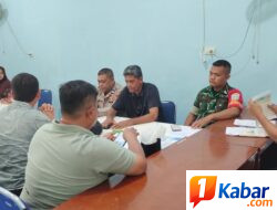 Babinsa Koramil 11/Bandar Baru Komsos Bersama Warga Bahas Pencegahan Stunting di Desa Sawang
