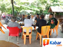 Babinsa Koramil 11/Bandar Baru Imbau Warga Keude Longputu Jaga Kebersihan Jelang Musim Hujan