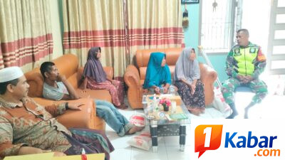Babinsa Koramil 11/Bandar Baru Perkuat Hubungan Harmonis dengan Warga melalui Komsos di Blang Sukon