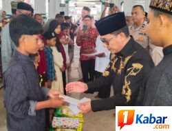 Camat Kembang Tanjong, Fauzi Harfa: Santuni 261 Anak Yatim dan Tekankan Pendidikan dan Pengawasan Anak