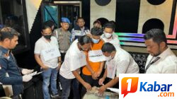 Pra Rekontruksi di THM Phantom KTV Jual Narkoba, Polrestabes Medan Temukan Miras Berpita Cukai Palsu