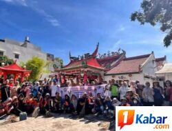 FPLA Deli Serdang Gerakan Jumat Bersih Gotong Royong di Vihara Budi Abadi Jalan Bakaran Batu, Tunjukkan Aksi Nyata Semangat Toleransi dan Kepedulian Sosial