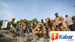 Bupati Deli Serdang Lakukan Peletakan Batu Pertama Rehabilitasi dan Pembangunan Sejumlah Fasilitas di SD Negeri 108076 Desa Tanjung Selamat