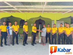 Brimob Aceh Hadir untuk Masyarakat, Program ASRI Bikin Masjid Baiturrohim Lebih Bersih dan Indah