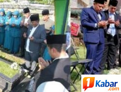 Sambut HUT ke-80 Deli Serdang, Wabup dan Sekda Ziarah Makam Mantan Bupati Deli Serdang