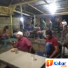 Anggota Koramil 11/Bandar Baru Kodim 0102/Pidie Laksanakan Patroli Siskamling untuk Jaga Keamanan Wilayah