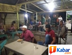 Anggota Koramil 11/Bandar Baru Kodim 0102/Pidie Laksanakan Patroli Siskamling untuk Jaga Keamanan Wilayah