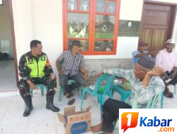 Babinsa Koramil 11/Bandar Baru Intensif Komsos dengan Warga Kayee Raya, Perkuat Silaturahmi dan Keamanan Lingkungan