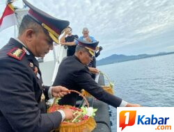 Tabur Bunga di Laut, Polda Sulut Kenang Jasa Pahlawan dalam Rangka Hari Bhayangkara ke-80