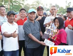 Wakil Bupati Deli Serdang Tutup Festival Olahraga Tradisional Bola Kasti Antar Ibu-Ibu 2026 di Pagar Merbau, Tim Lemak Manis Serenci Desa Tanjung Mulia Berhasil Meraih Juara I