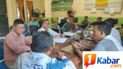 Babinsa Koramil 11/Bandar Baru Perkuat Sinergi dengan Warga Lewat Komsos di Pulorheng