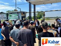 SPPPPLU Gelar Aksi Damai, Desak UPP Kelas III Tanjung Sarang Elang Hentikan Sementara Bongkar Muat CPO PT HPP