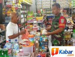 Babinsa Koramil 11/Bandar Baru Laksanakan Pemantauan Harga Sembako di Desa Kedai Loungputu