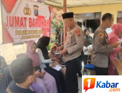 Polsek Pancur Batu Salurkan Santunan kepada Anak Yatim Piatu Melalui Program Jumat Barokah