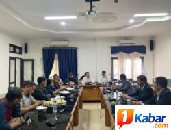 RDP Komisi II DPRD Deli Serdang, Kuasa Hukum Buruh Desak Pembayaran Hak PHK Rp. 79,2 Juta