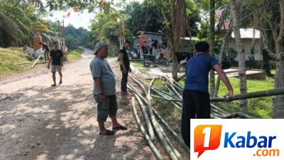 Pemerintahan Gampong  Paya Bili Dua, Bersama Warga Sambut Dirgaharu RI Ke-81,Dengan Ornamen Merah Putih Dan Umbul Umbul,