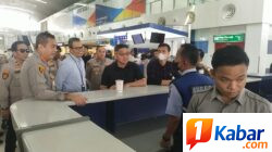 Kapolresta Deli Serdang Dampingi Wakapolda Sumut Tinjau Situasi Bandara Kualanamu Terkait Pembatalan Penerbangan
