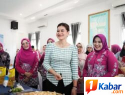 Kolaborasi TP PKK Sumut bersama TP PKK Deli Serdang Dorong Keripik Ubi Naik Kelas