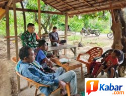 Babinsa Koramil 11/Bandar Baru Perkuat Komsos dan Kamtibmas Bersama Warga Blang Baro