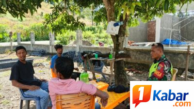 Babinsa Koramil 11/Bandar Baru Imbau Warga Jaga Kebersihan Lingkungan Melalui Komsos