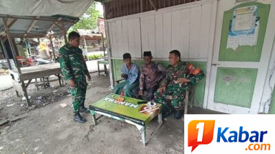 Babinsa Koramil 11/Bandar Baru Ajak Warga Siren Jaga Kebersihan Lingkungan