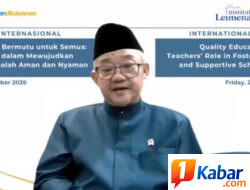 Guru Tak Hanya Mengajar, Mendikdasmen Tekankan Perannya Sebagai Agenda Peradaban