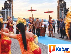 Tiba di Bali, Kapolda Irjen Pol. Dr. Pasma Royce, S.I.K., M.H. Disambut Tari Pendet