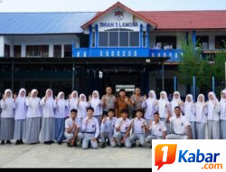 Saweu Sikula di SMA Negeri 3 Langsa, Kapolres Hyrowo Ajak Siswa Jauhi Narkoba dan Kenakalan Remaja