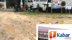 Depan Gerbang Masuk Hingga Halaman Sekolah SMPN 2 Birem Bayeun Bagai Kubangan,Akses Jalan Terganggu,