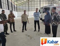 Percepat Operasional KDKMP, Stafsus Menteri Koperasi dan Kadiskop Aceh Evaluasi Gerai di Pidie