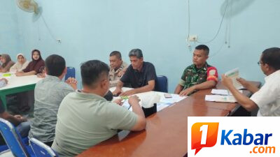 Babinsa Koramil 11/Bandar Baru Komsos Bersama Warga Bahas Pencegahan Stunting di Desa Sawang